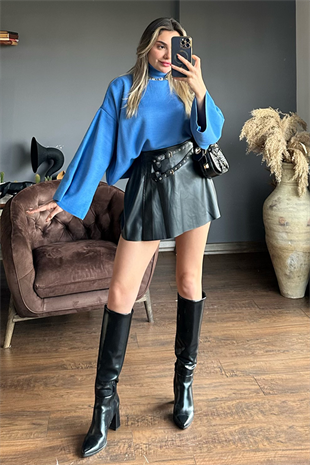 Deri kemer detaylı şort etek