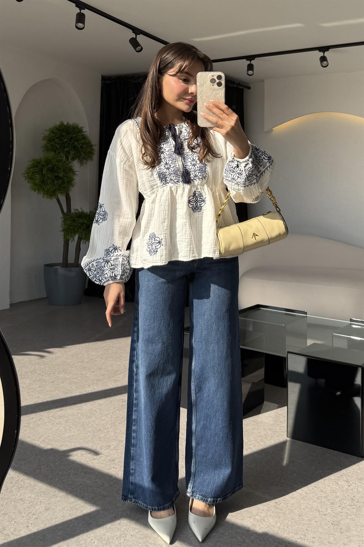 Dobie Midblue Wide Leg Jean