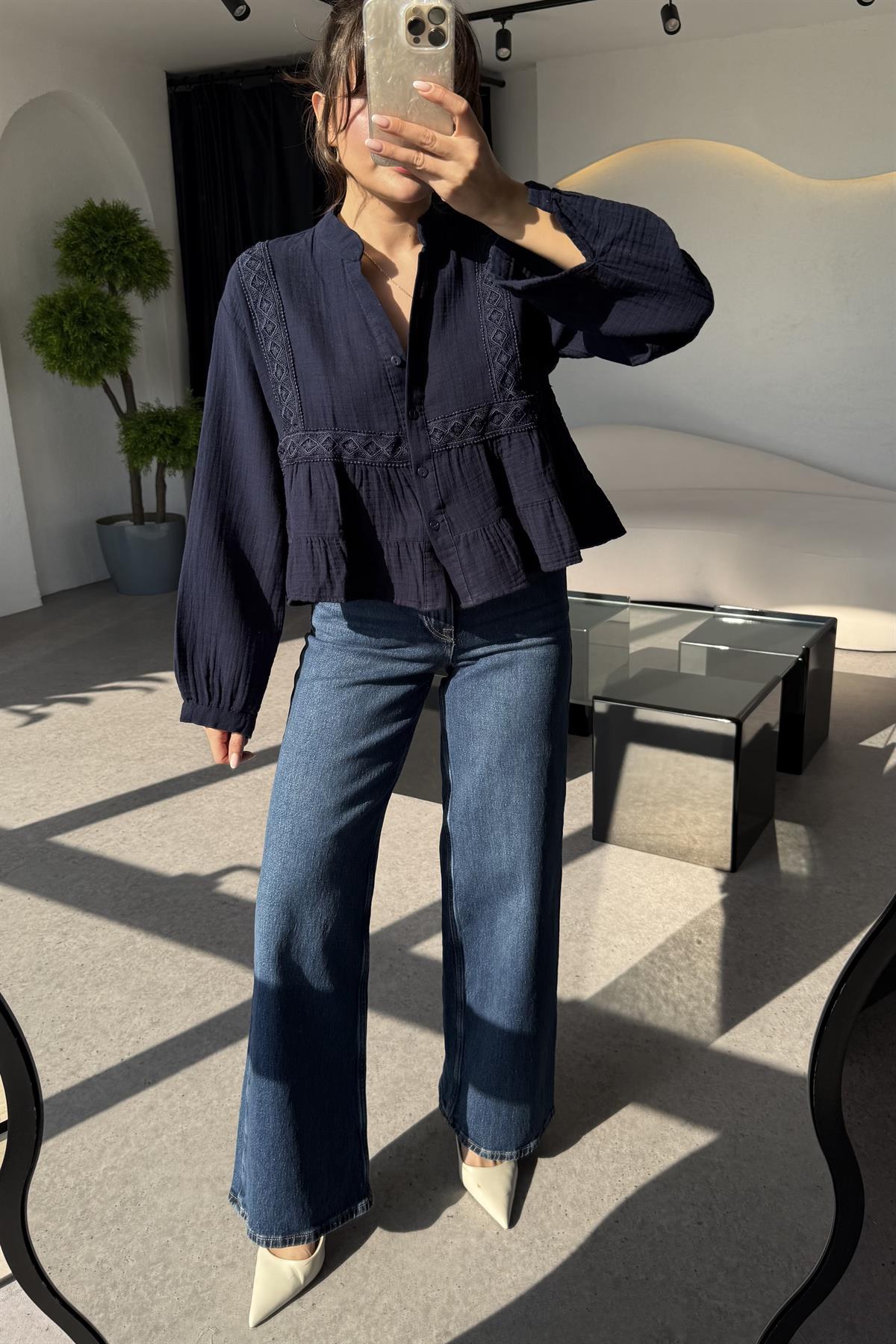 Dobie Midblue Wide Leg Jean