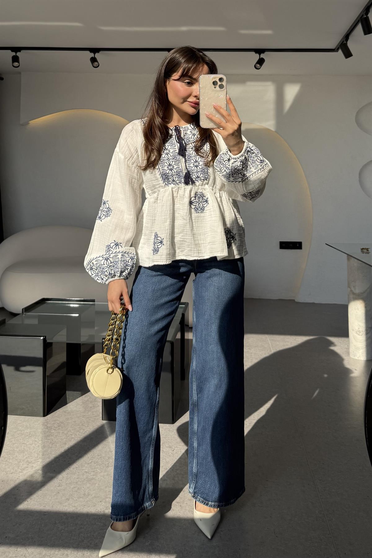 Dobie Midblue Wide Leg Jean