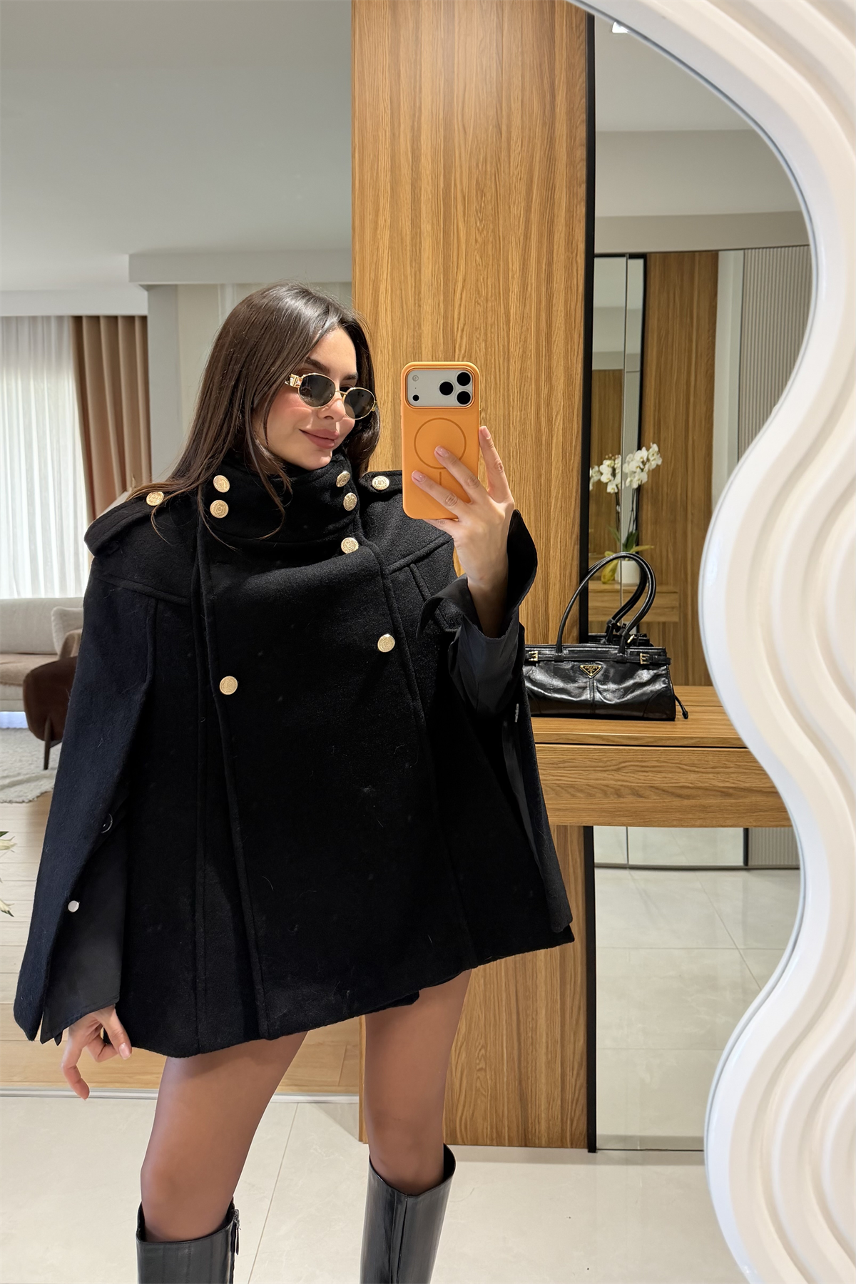 Dolgen Siyah Gold Düğmeli Kaşe Panço