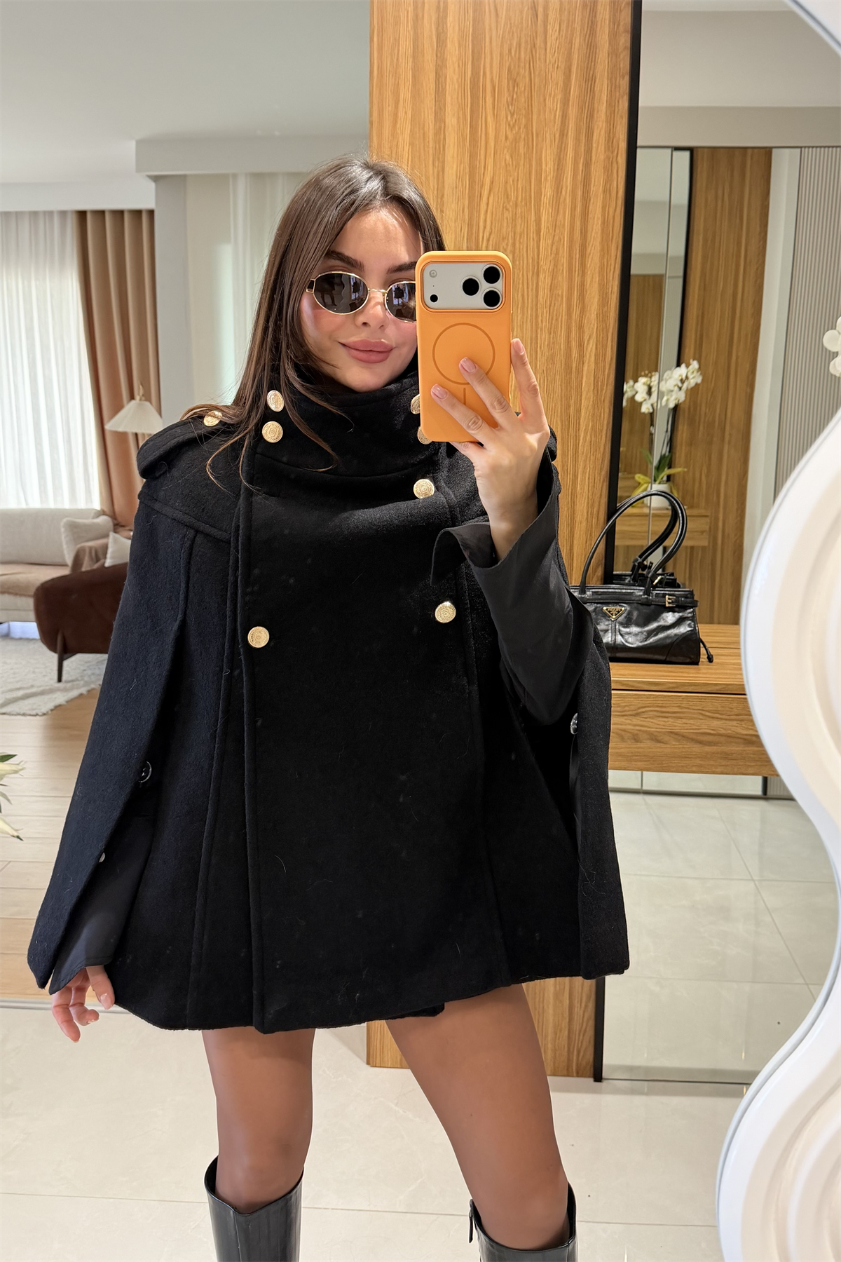 Dolgen Siyah Gold Düğmeli Kaşe Panço