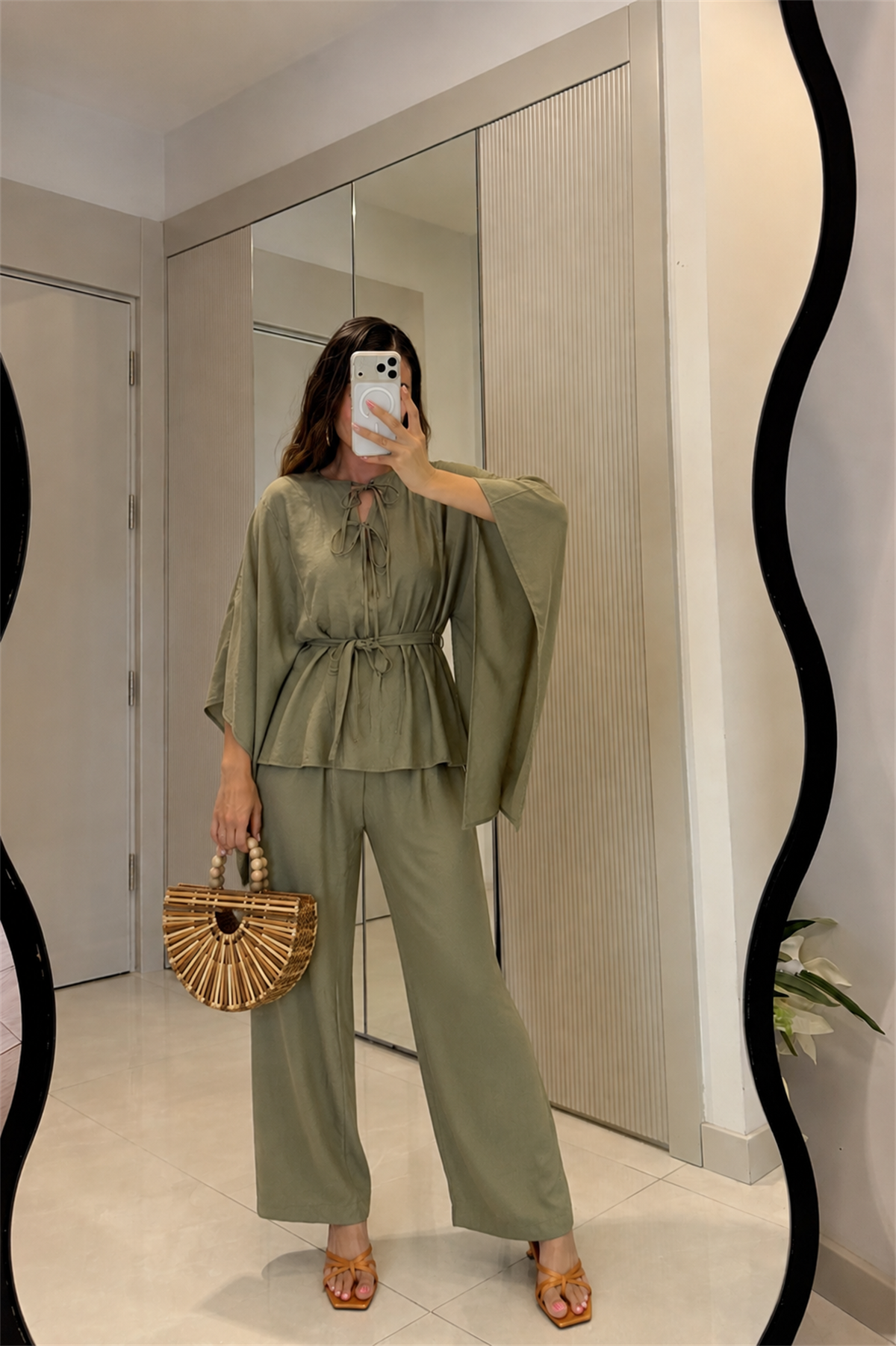 Draving Haki Pelerin Kuşaklı Tensel Takım