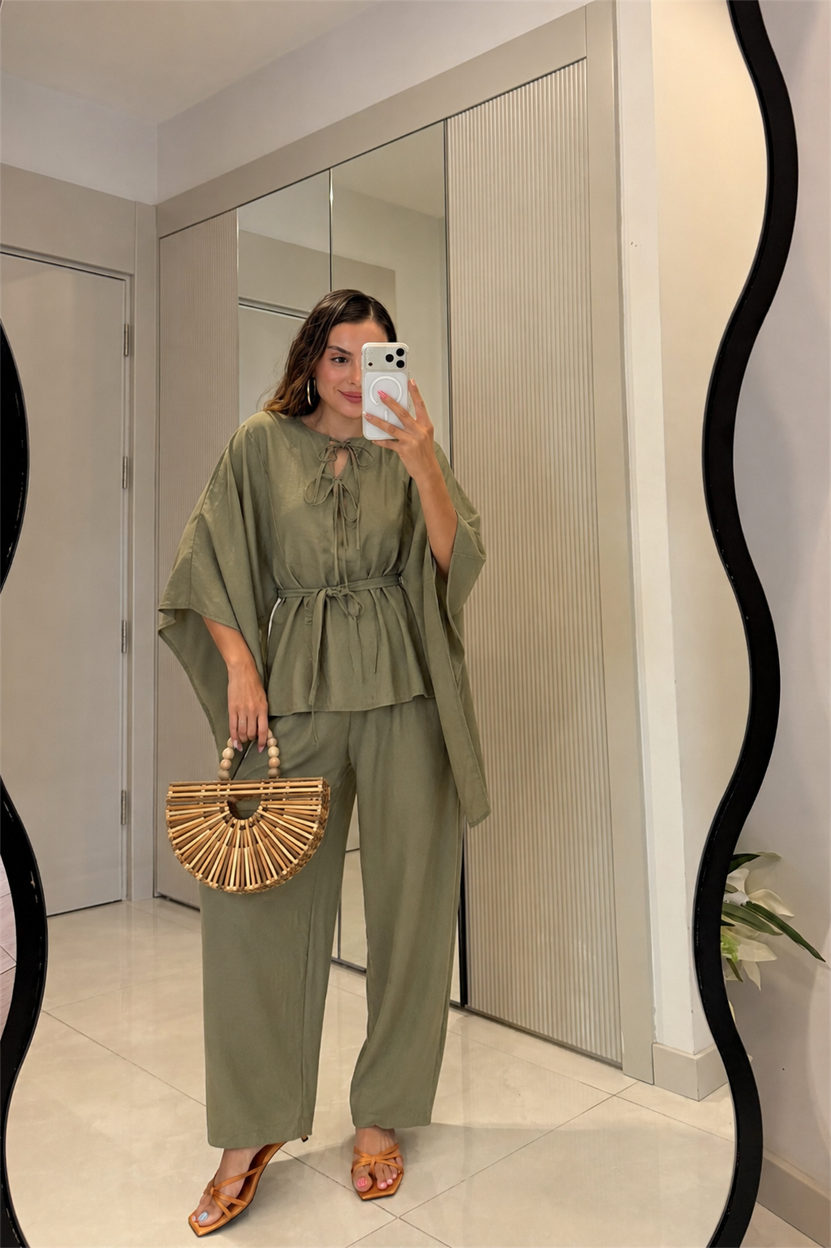 Draving Haki Pelerin Kuşaklı Tensel Takım