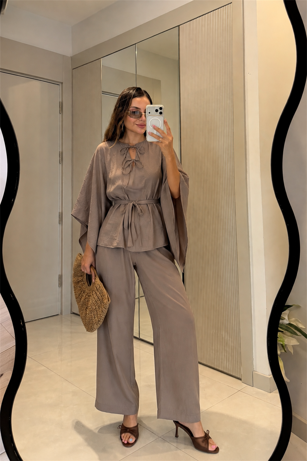 Draving Vizon Pelerin Kuşaklı Tensel Takım