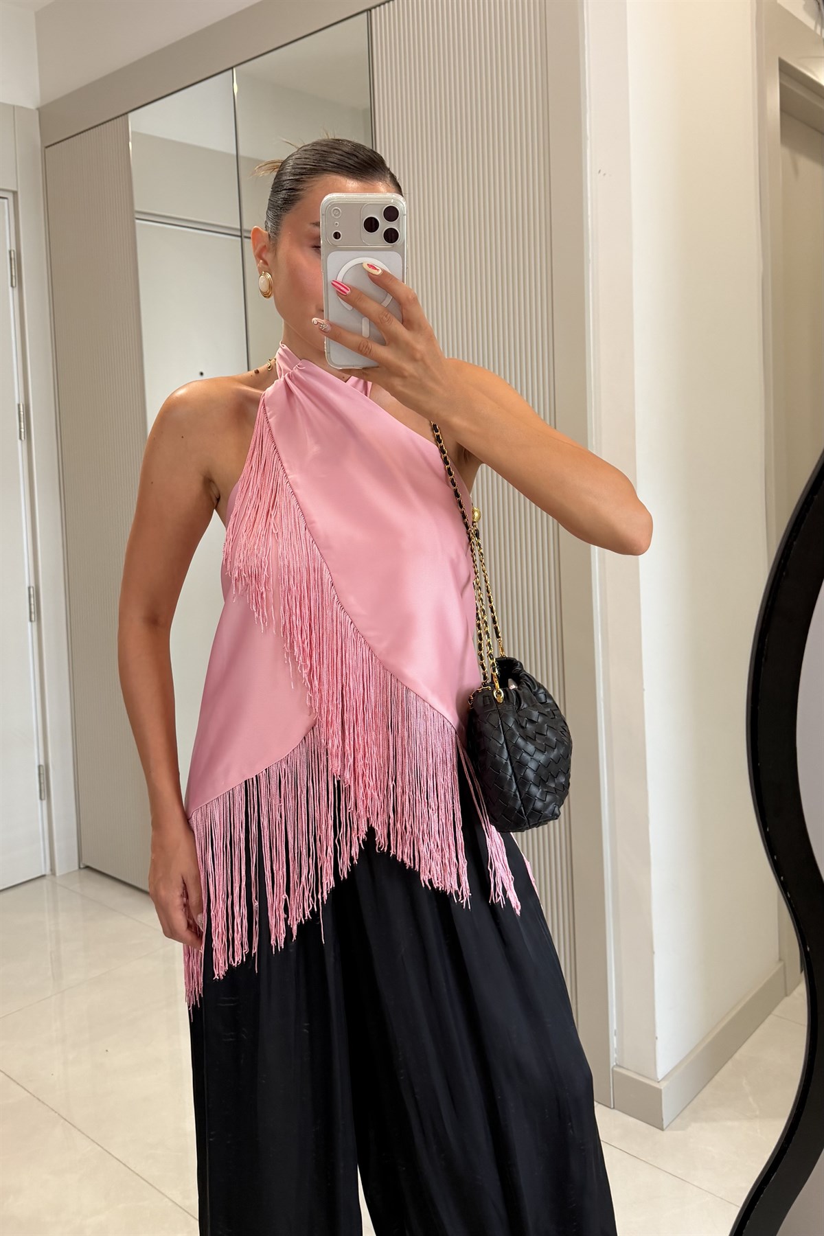 Elowen Pembe Saten Püsküllü Bluz 