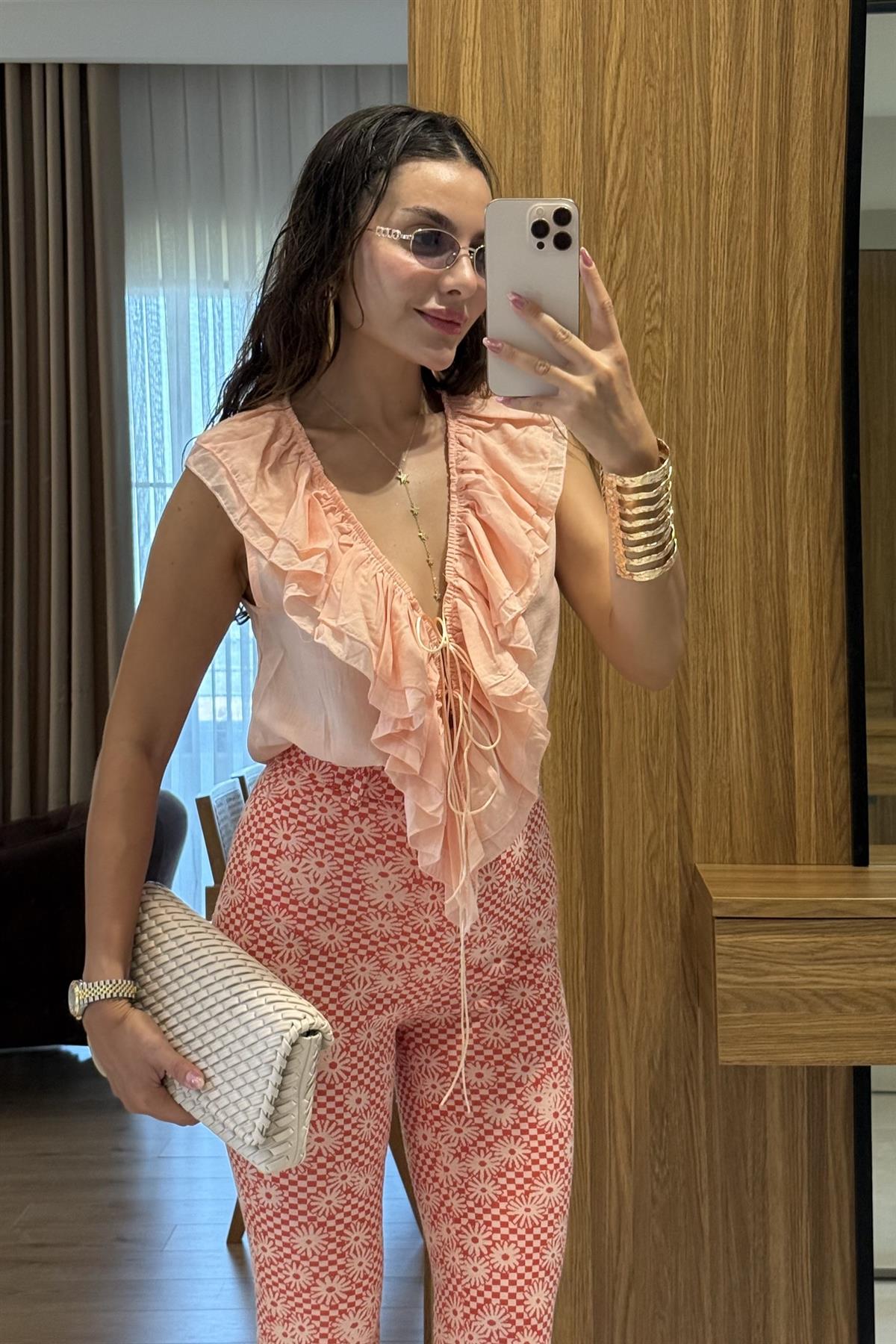 Elvia Somon Fırfırlı Bağlamalı Kolsuz Gömlek 