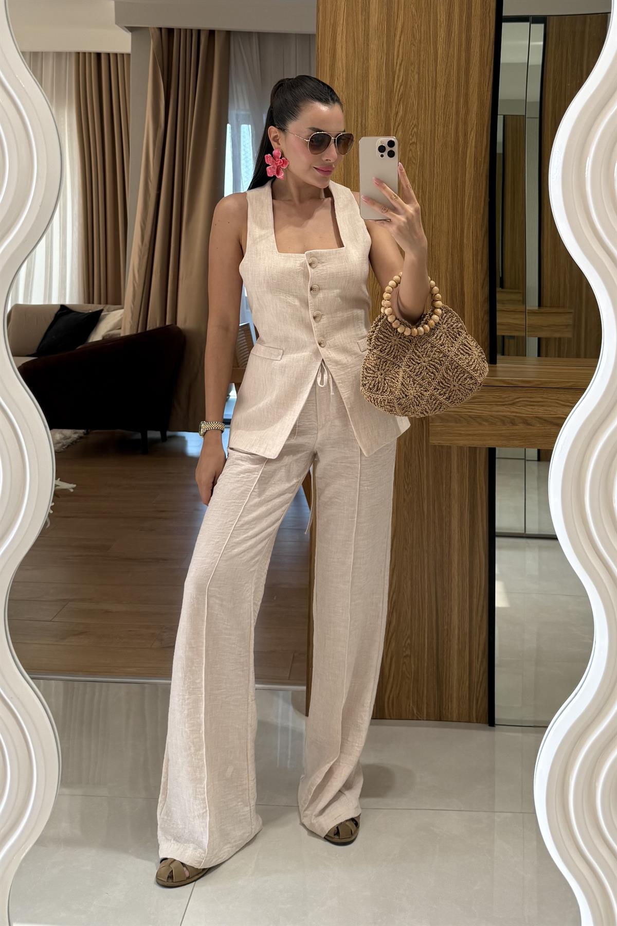 Elyor Bej Yelekli Takım