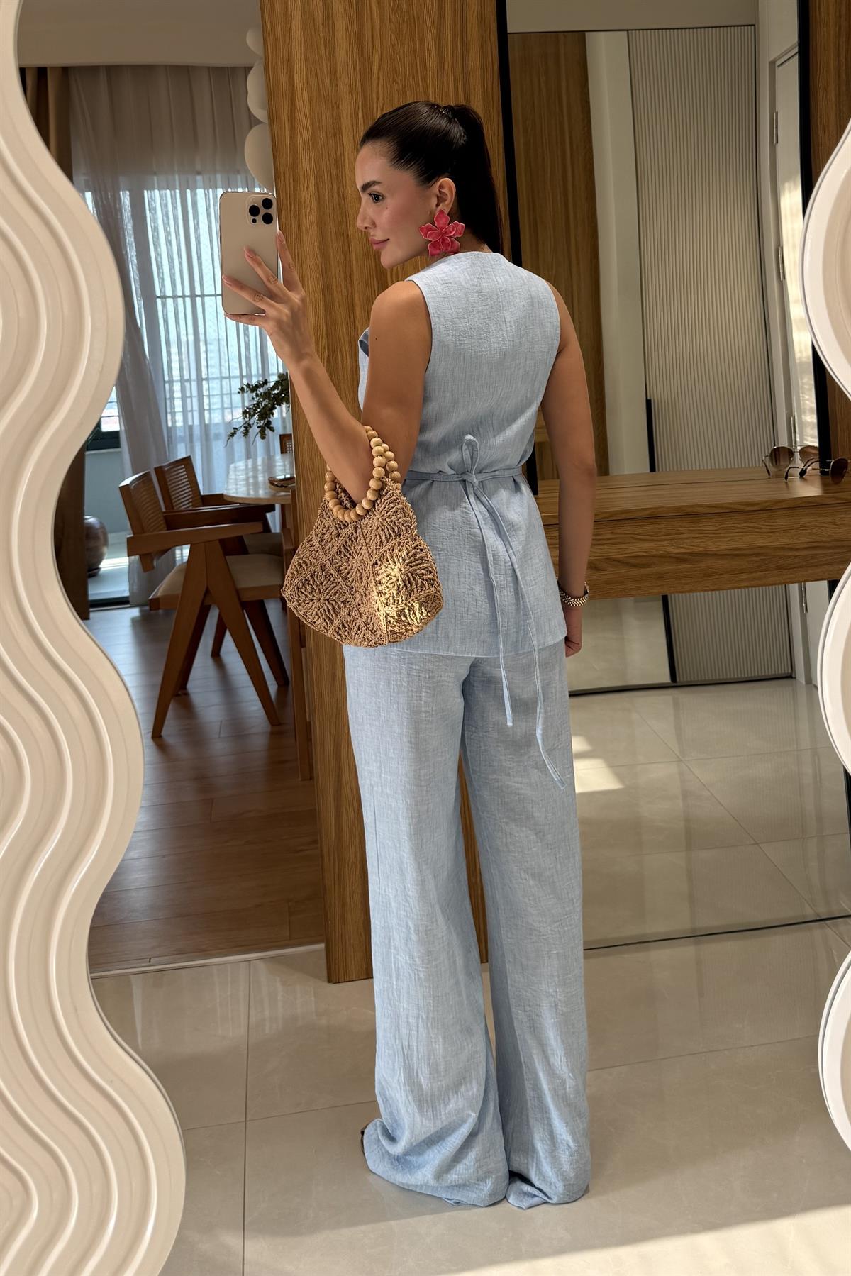 Elyor Mavi Yelekli Takım