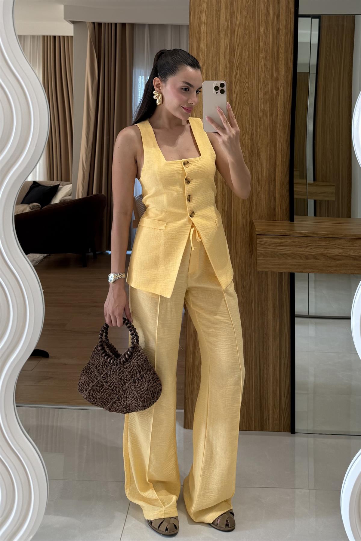 Elyor Turuncu Yelekli Takım