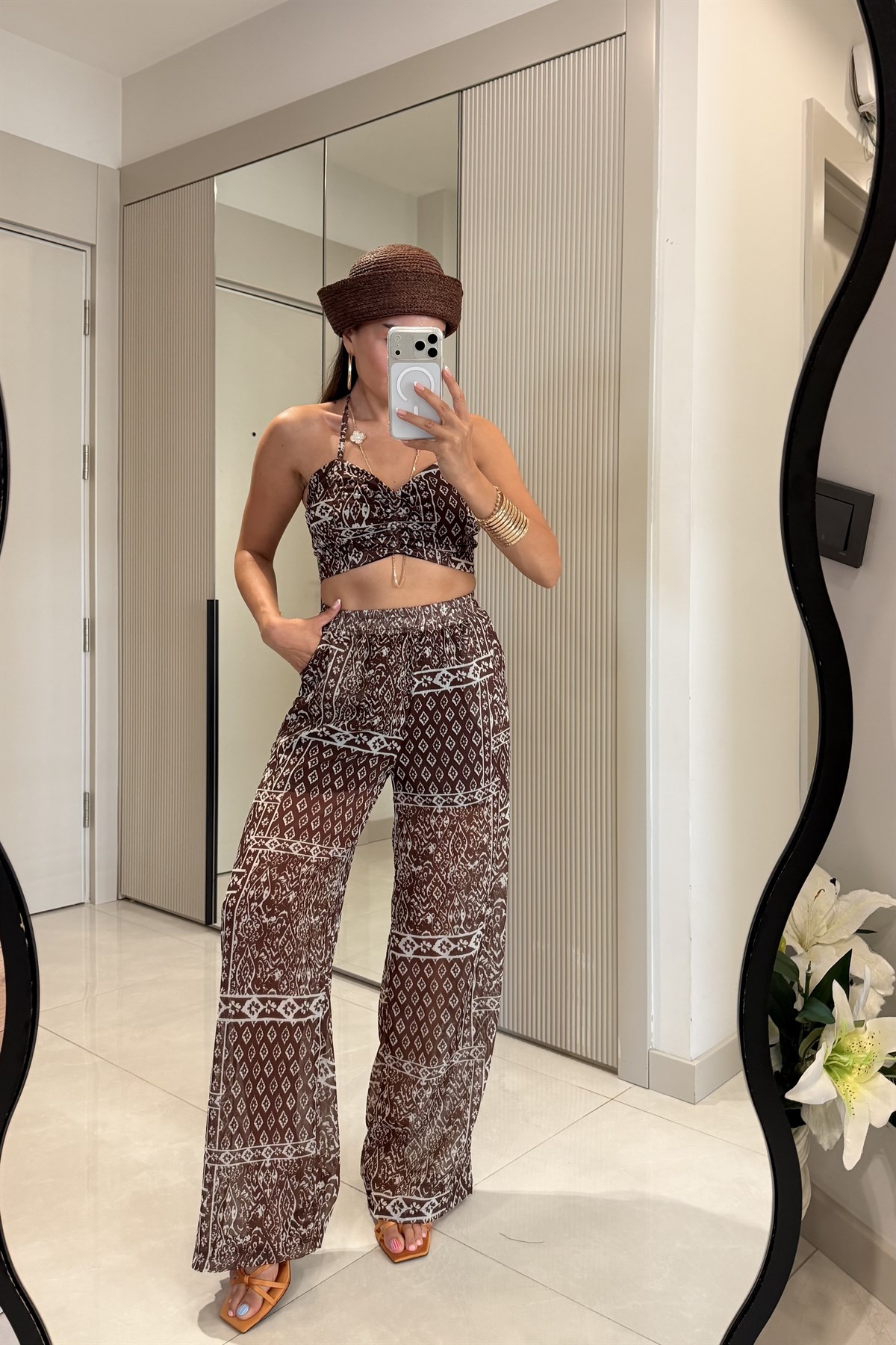 Emilia Kahve Etnik Desenli Askılı Crop Pantolon Takım