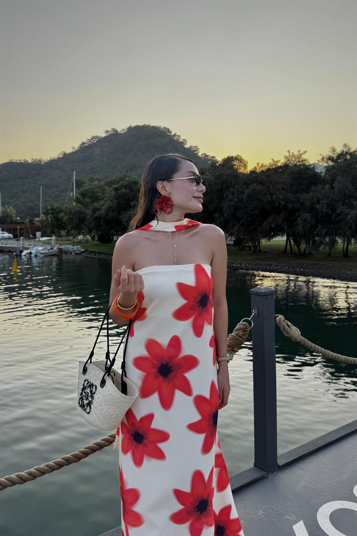 Emilset Çiçek Desen Tasarım Elbise 