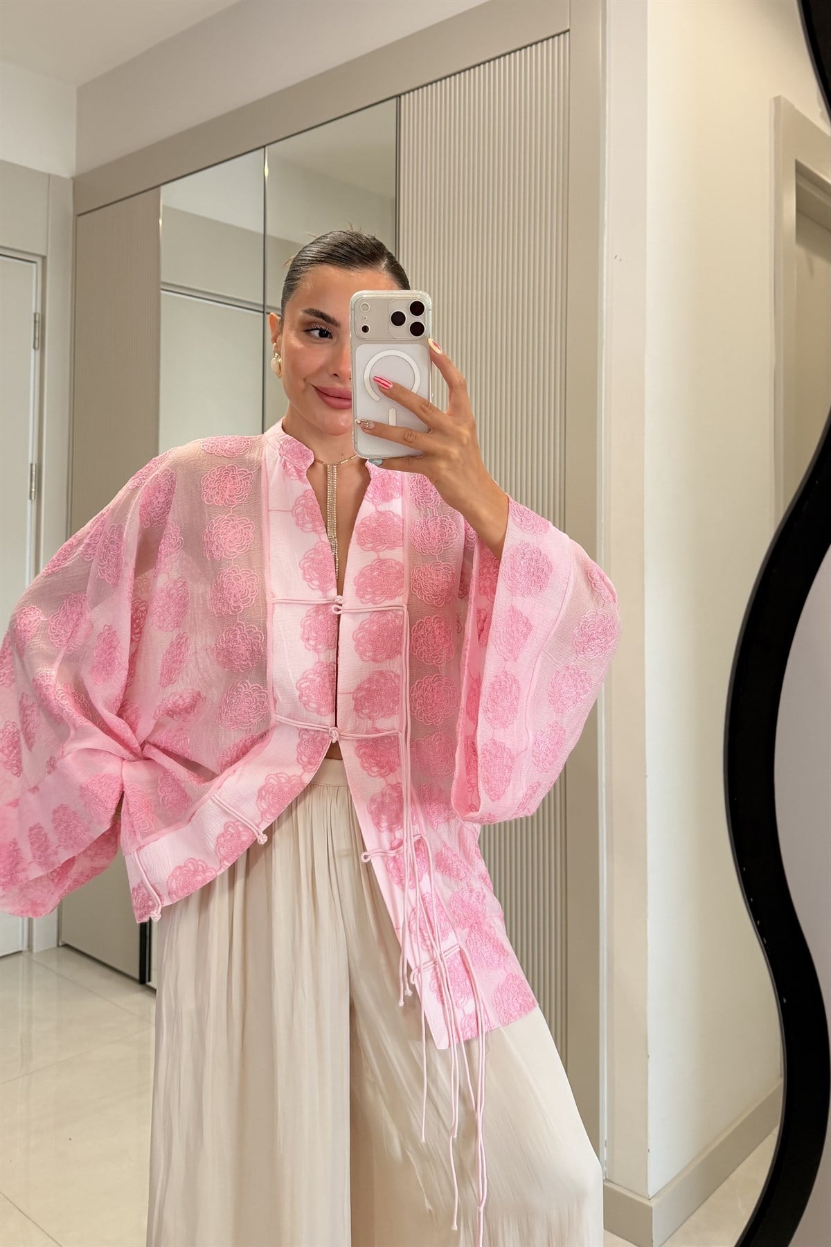 Emma Pembe İp Bağcıklı Brodeli Kimono Gömlek