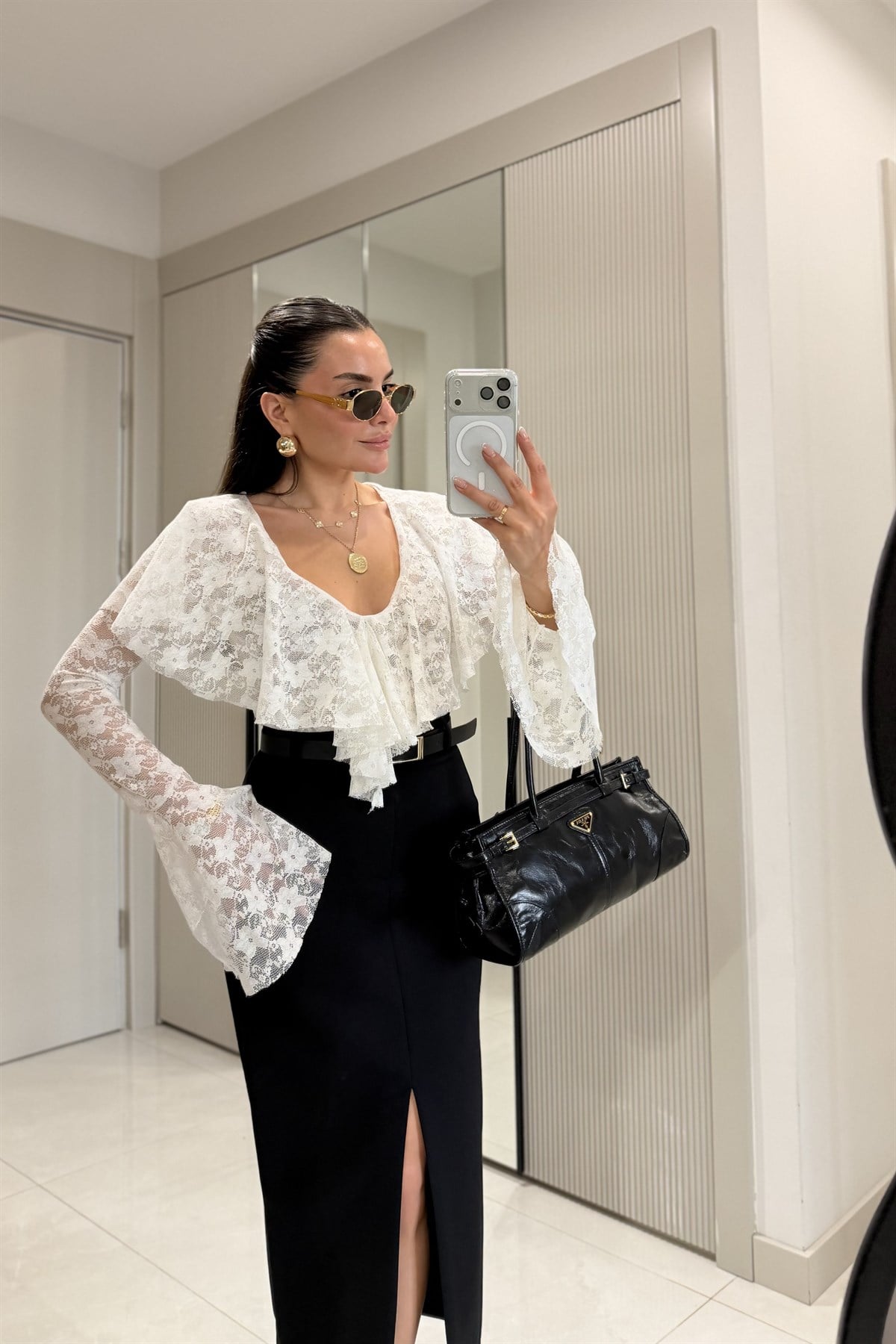Endora Beyaz Dantel Fırfır Detaylı Bluz