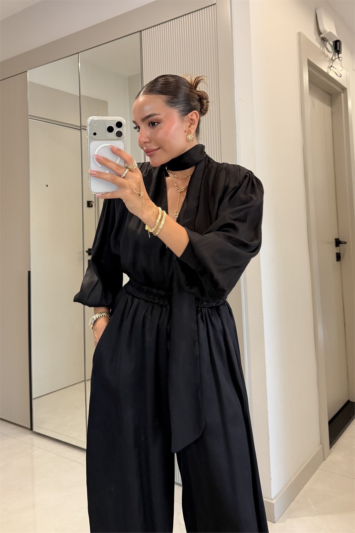 Ernest Siyah Şal Detaylı Bluz Pantolon Takım