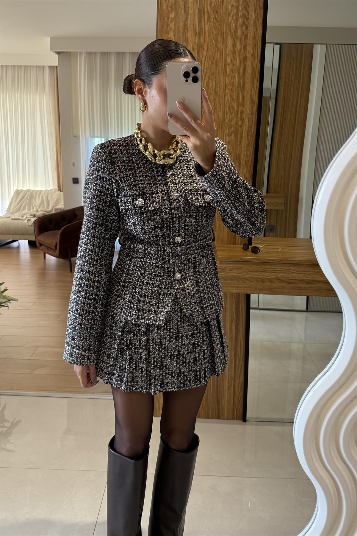 Ernesto Tüvit Kemerli Düğme Detaylı Blazer