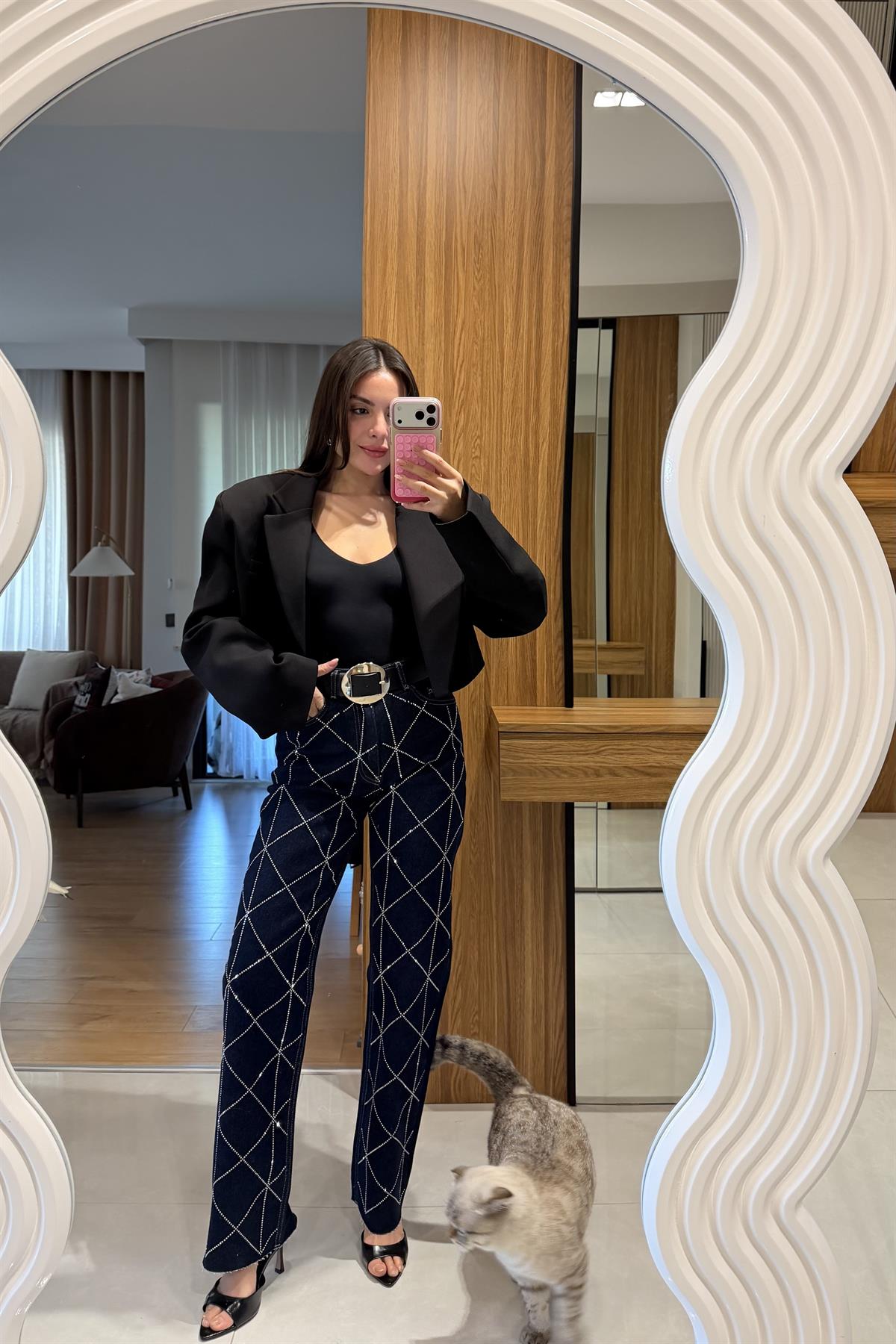 Estelle Darkblue Çapraz Taşlı Kesik Paça Jean