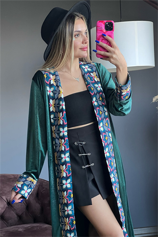 Etnik desenli simli zümrüt yeşili kimono