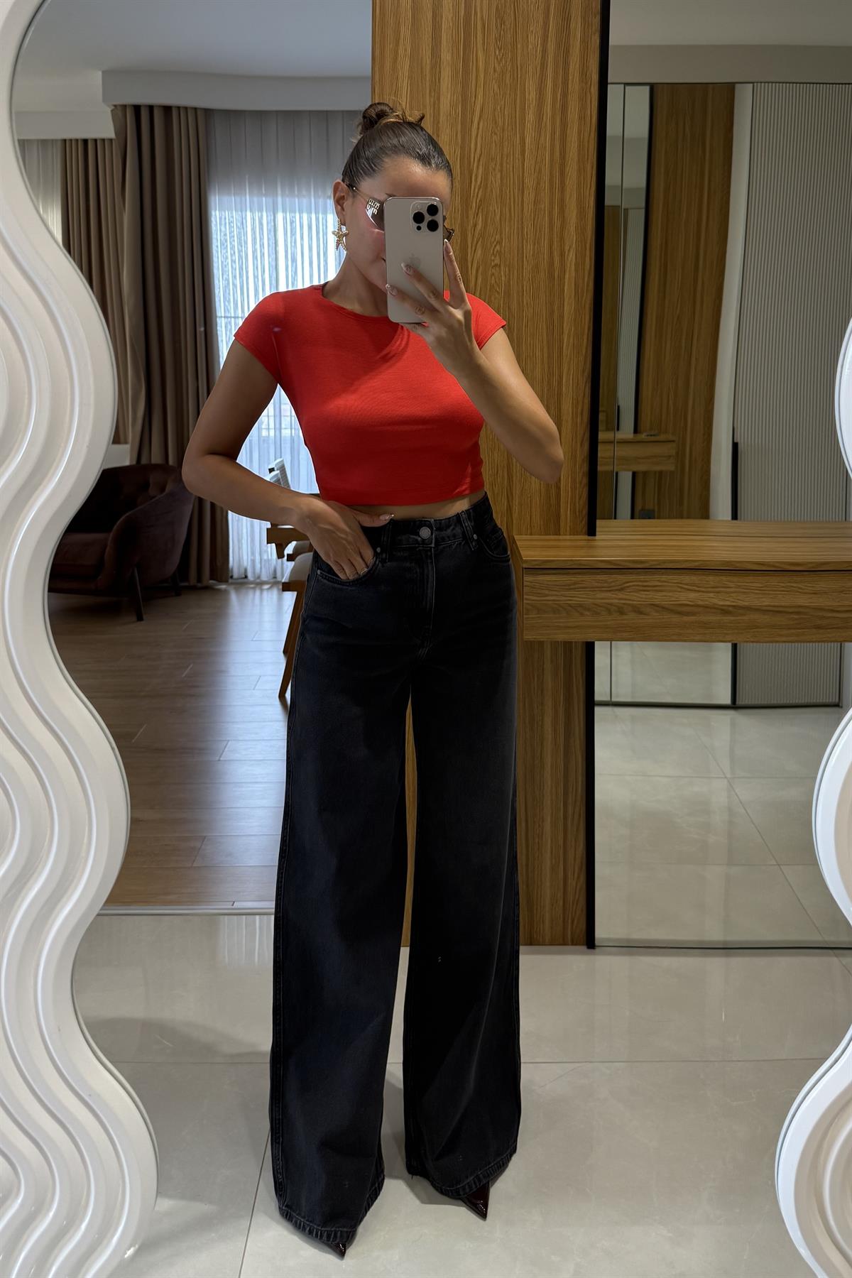 Eupen Yüksek Bel Bol Paça Siyah Jean