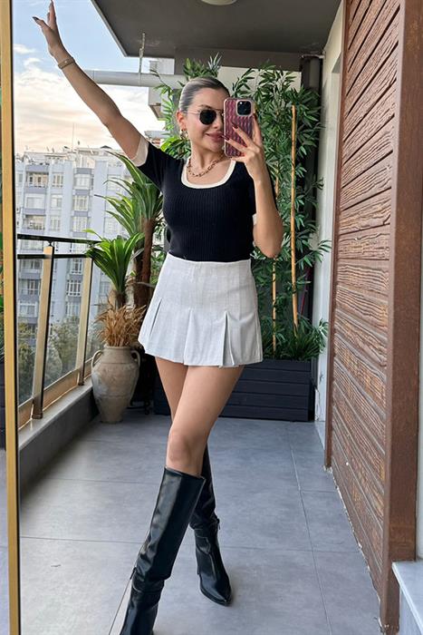 Fany Gri Geniş Pileli Şort Etek