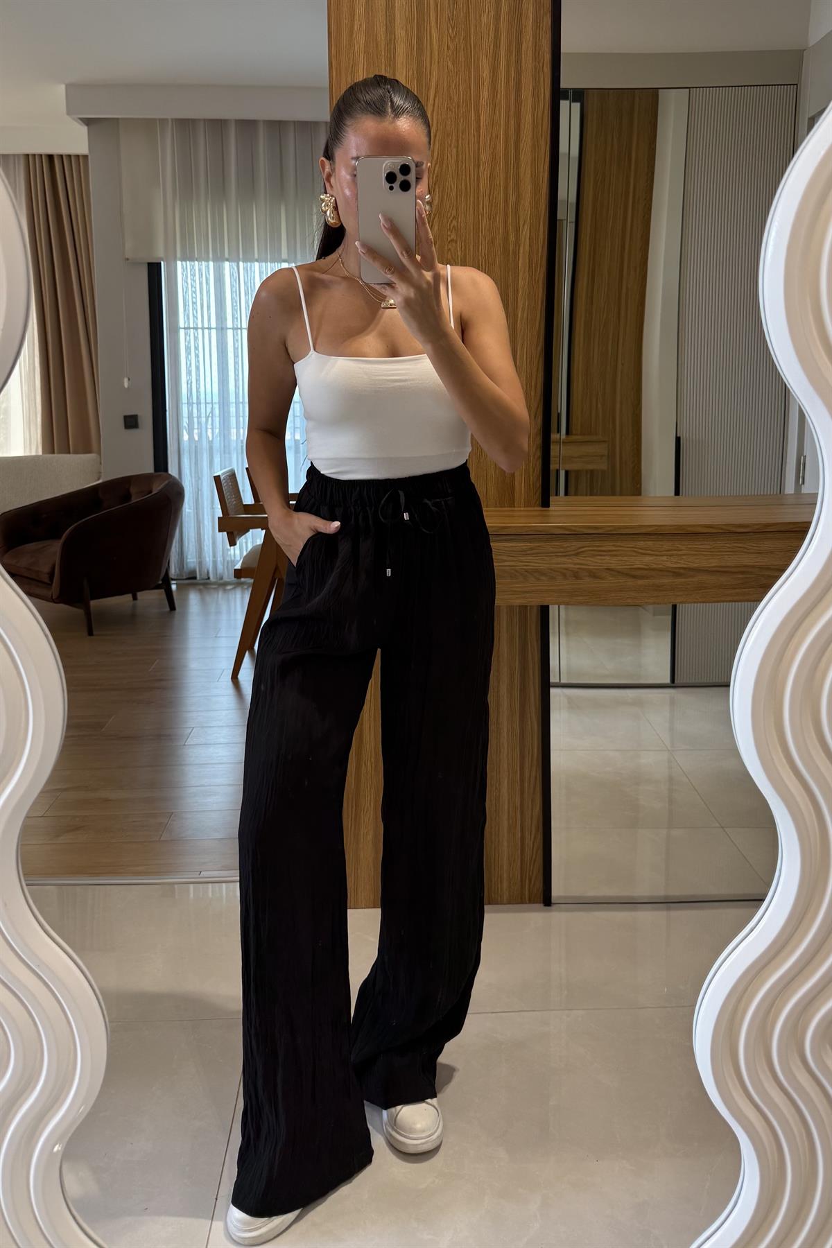 Fayora Siyah Kırışık Görünümlü Beli Lastikli Pantolon