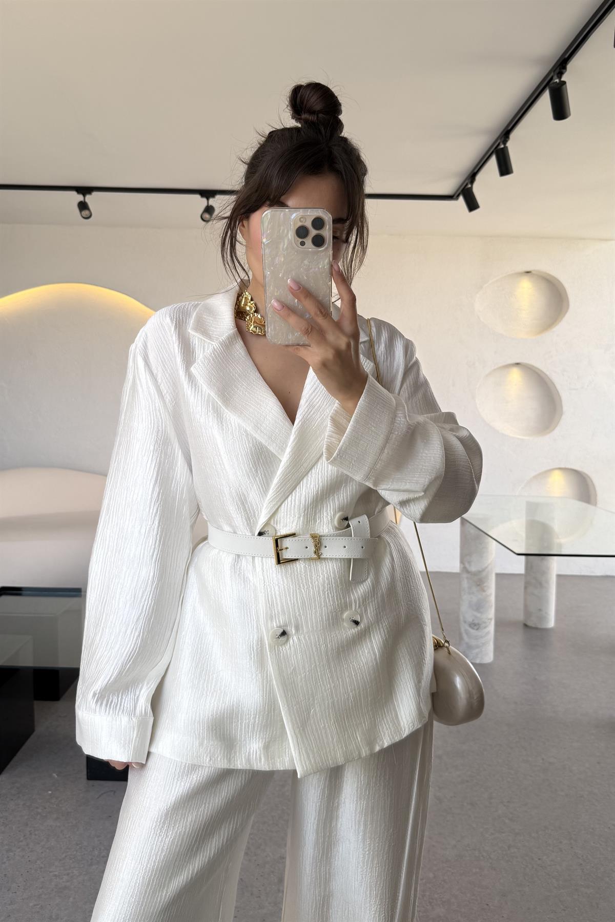 Federica Beyaz Kırışık Kumaş Premium Blazer