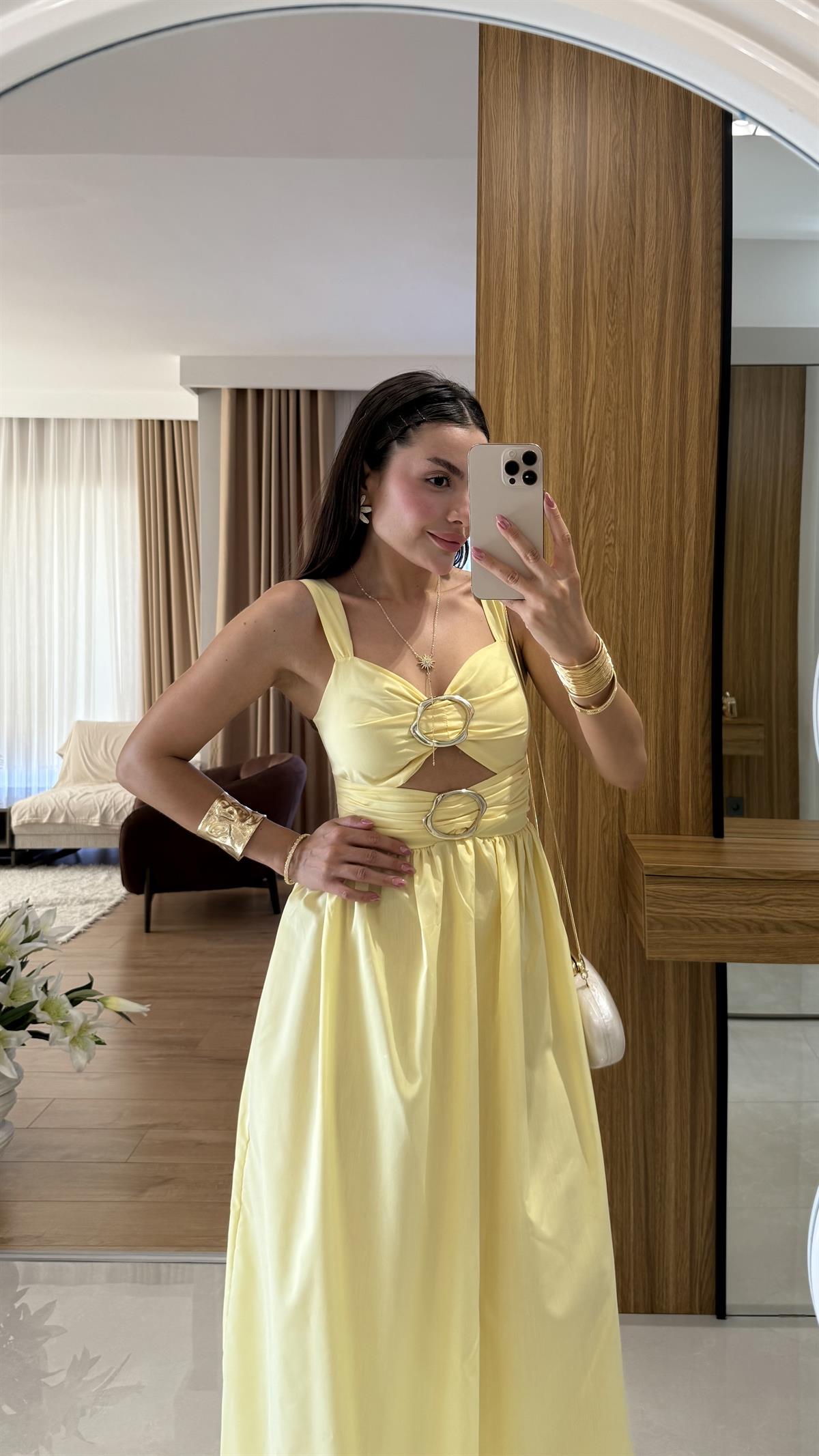 Fleur Aksesuarlı Sarı Elbise