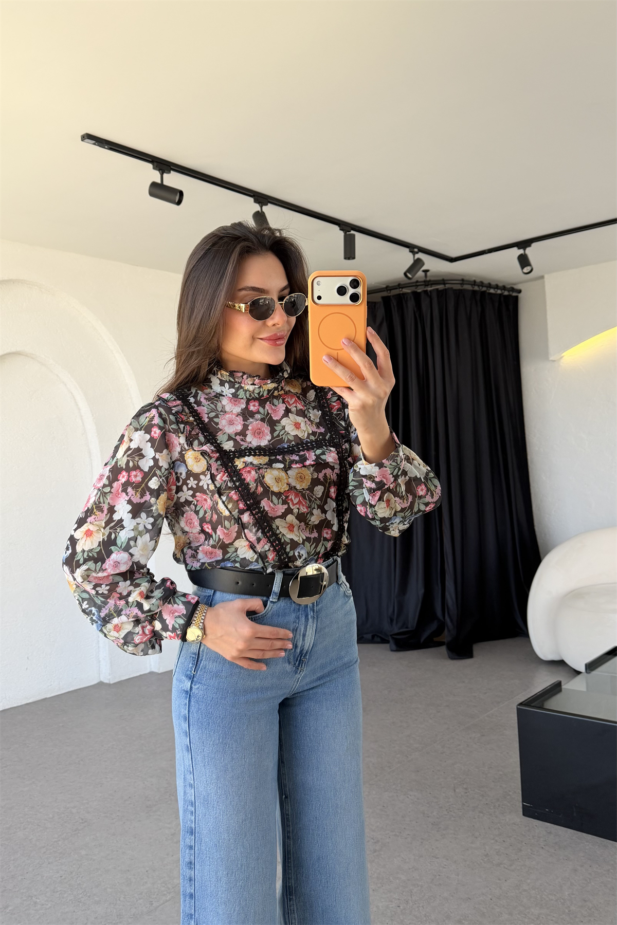 Flowery Çiçek Desenli Dantel Bluz