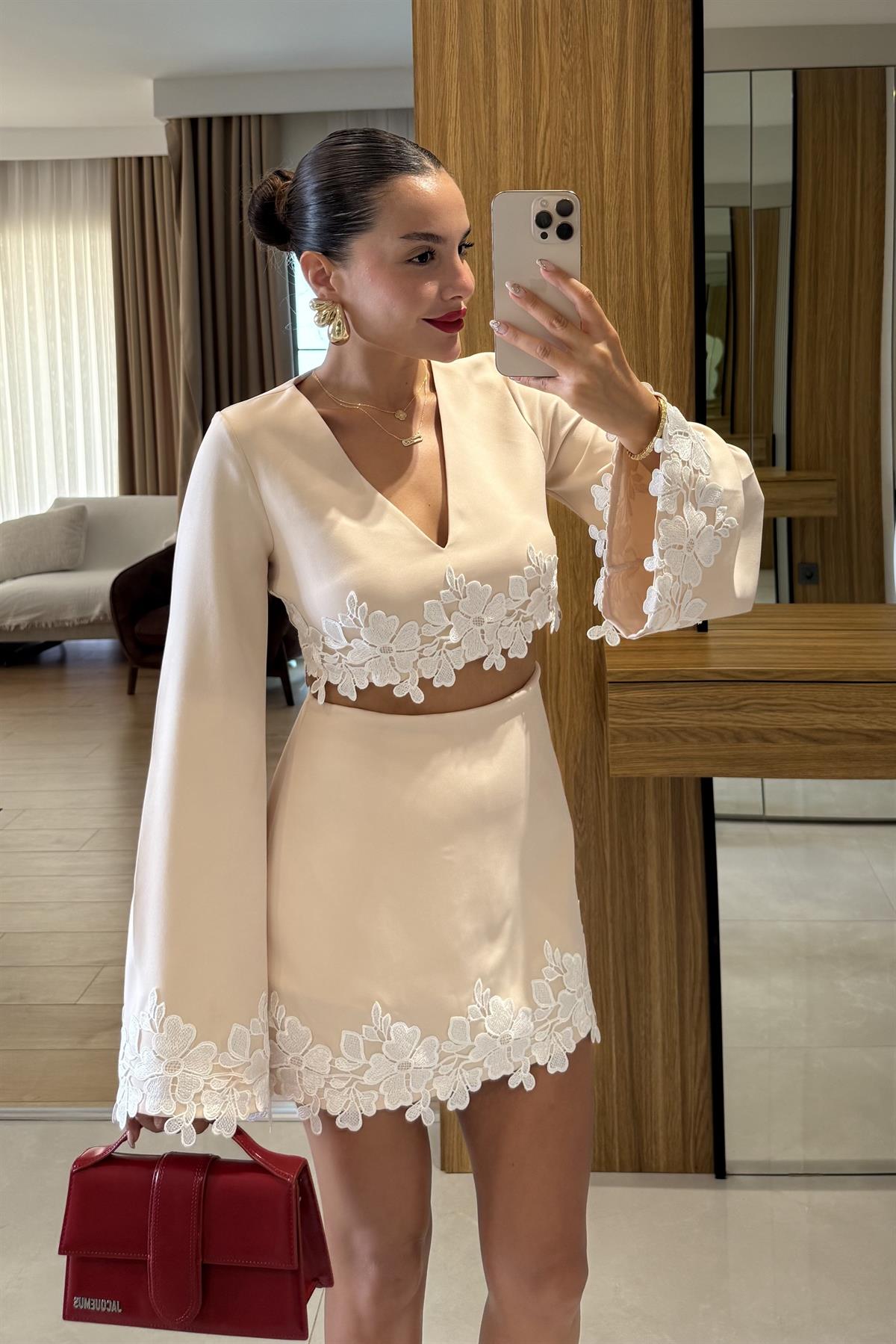 Fontana Bej Dantel İşlemeli Şort Etekli Takım