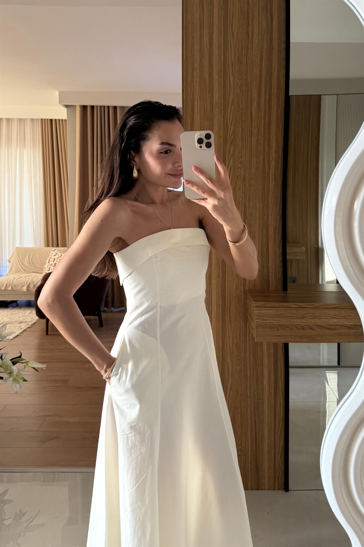 Jolina Beyaz Straplez Cepli Çan Elbise