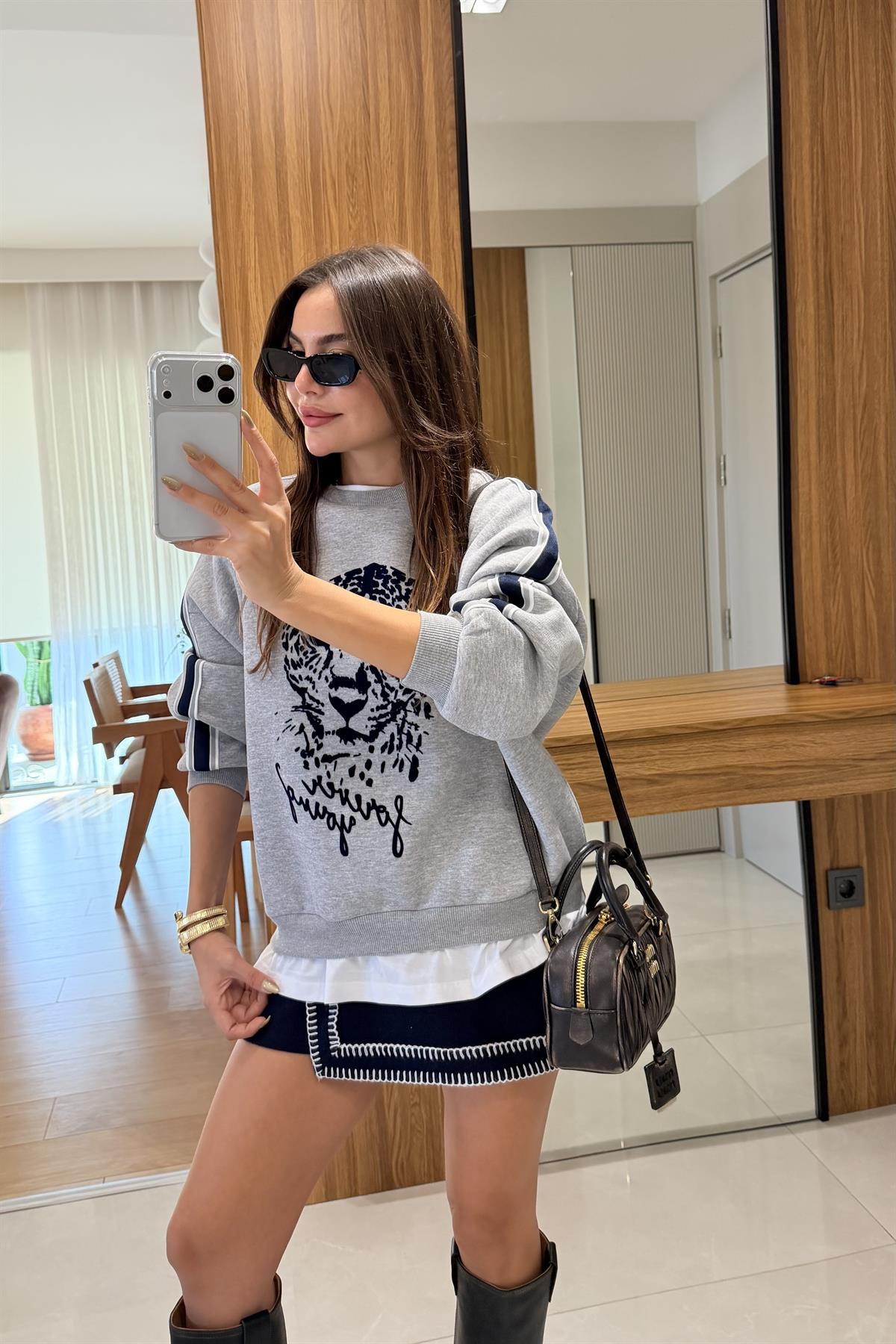 Forever Gri Kaplan Baskılı Sweatshirt