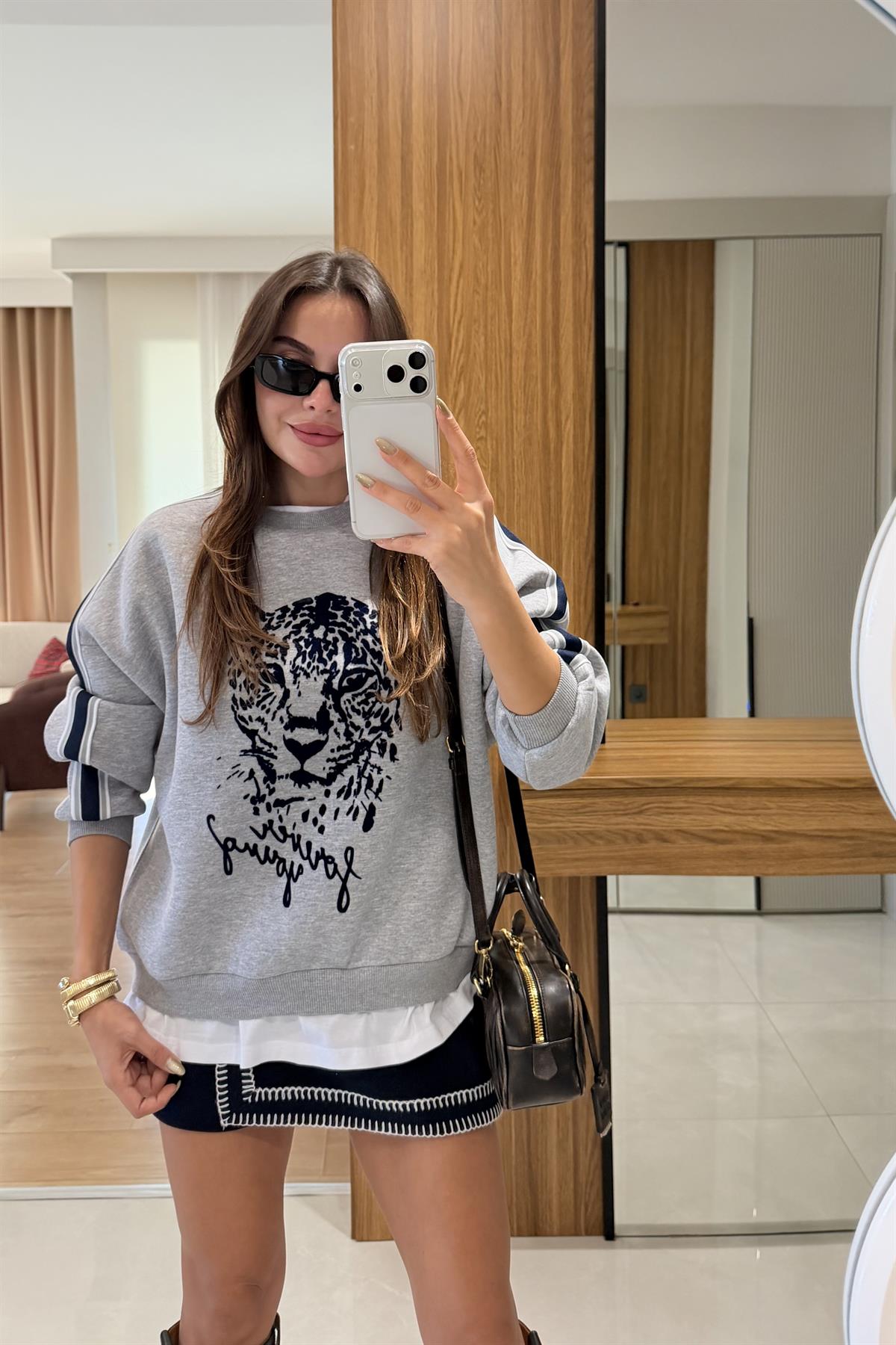 Forever Gri Kaplan Baskılı Sweatshirt