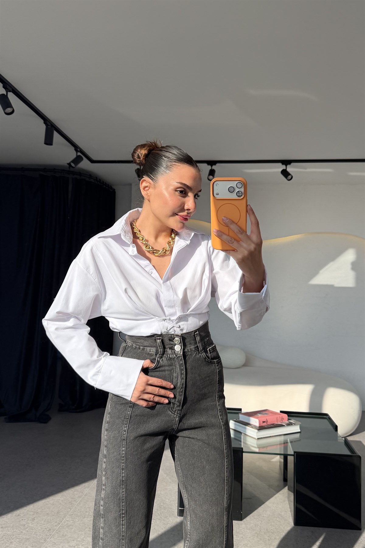 Frend Beyaz Kuşgözü Detaylı Poplin Gömlek