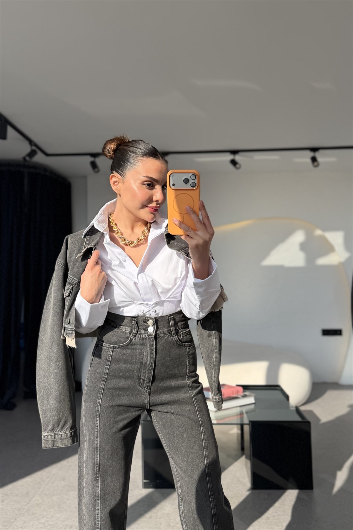 Frend Beyaz Kuşgözü Detaylı Poplin Gömlek