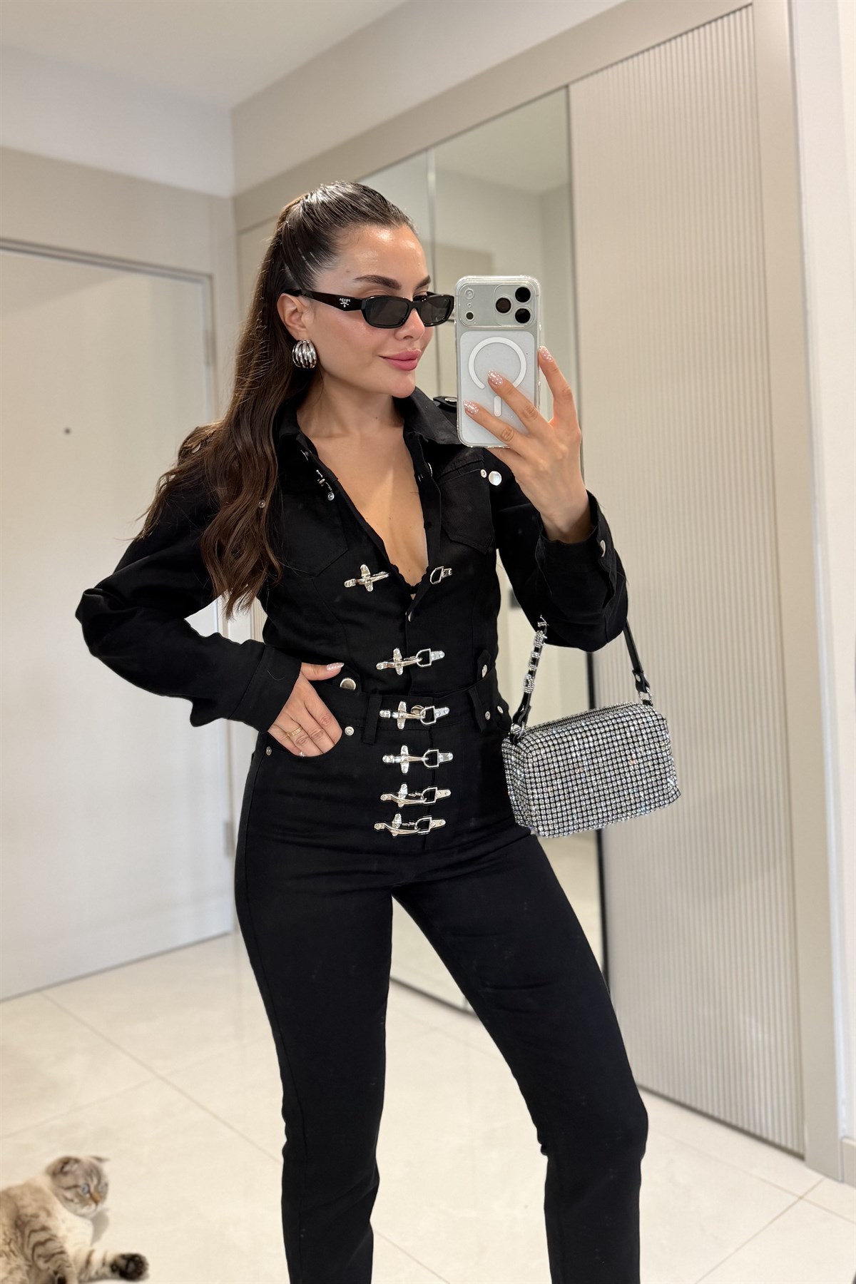 Frenk Siyah Kelepçeli Denim Takım