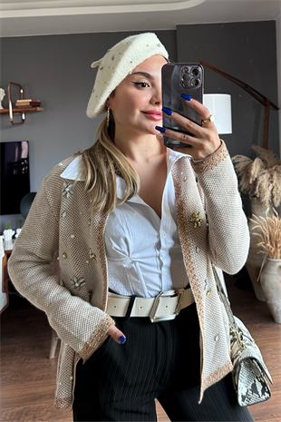 Full taş işlemeli örme hırka