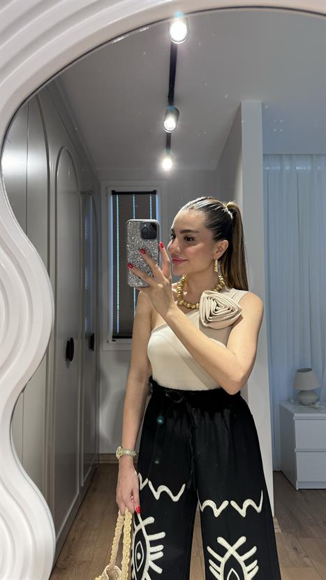 Funs Tek Kol Gül Broş Detaylı Crop - Bej