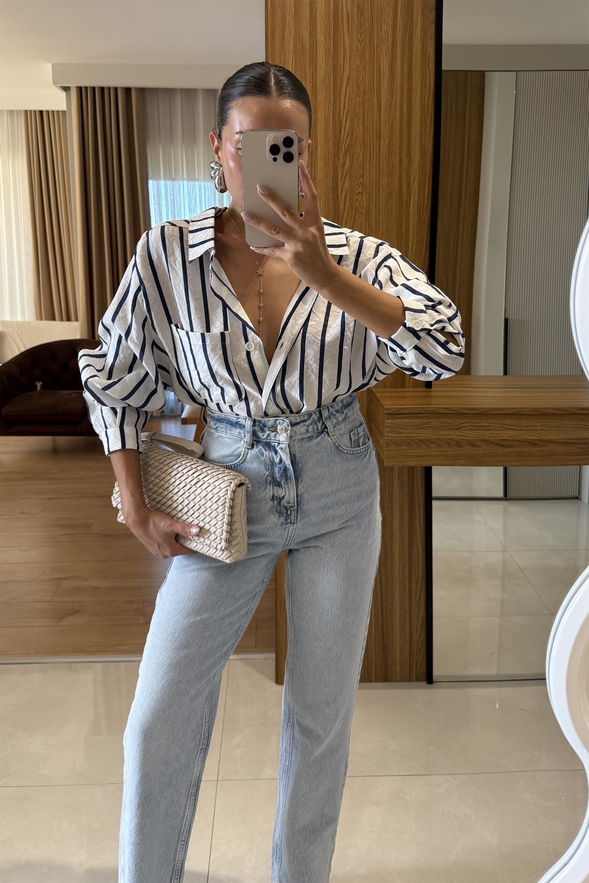 Gabriel Beyaz Şeritli Gömlek 