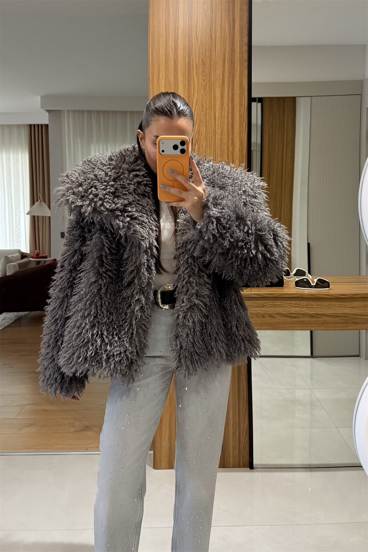 Gaia Antrasit Saçaklı Yakalı Kürk