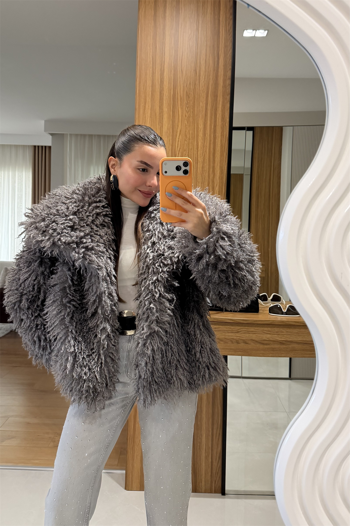 Gaia Antrasit Saçaklı Yakalı Kürk