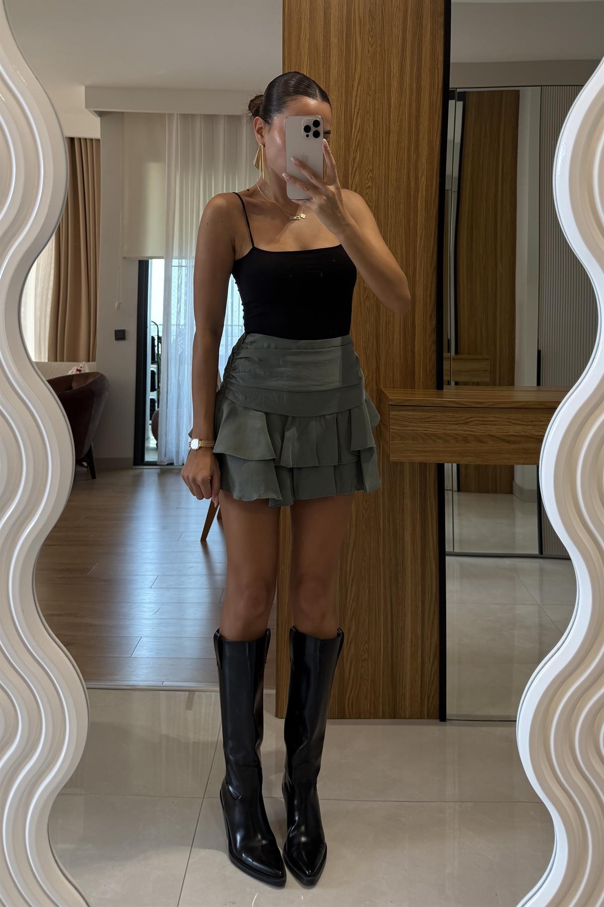 Gareth Yeşil Fırfırlı Şort Etek