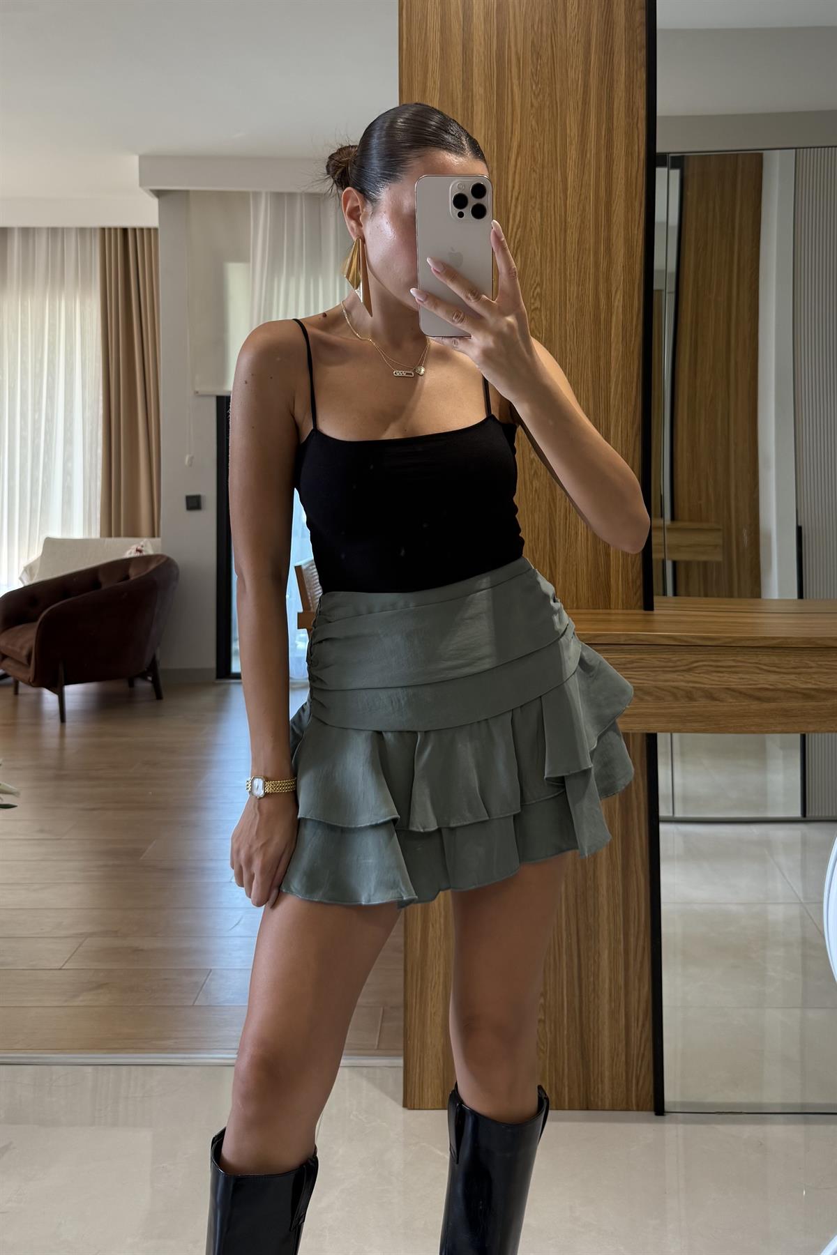 Gareth Yeşil Fırfırlı Şort Etek