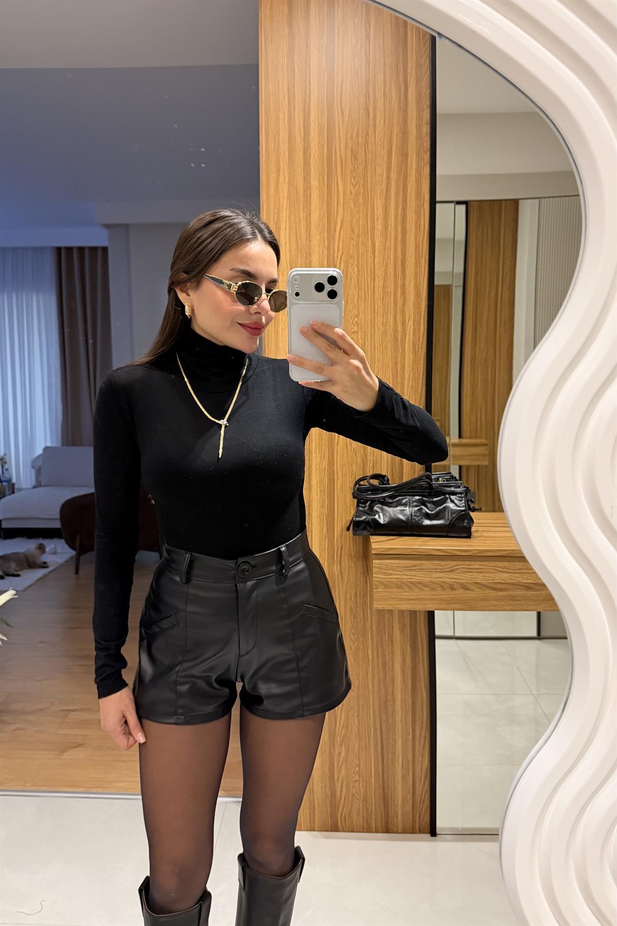 Geisa Siyah Balıkçı Yaka Body 