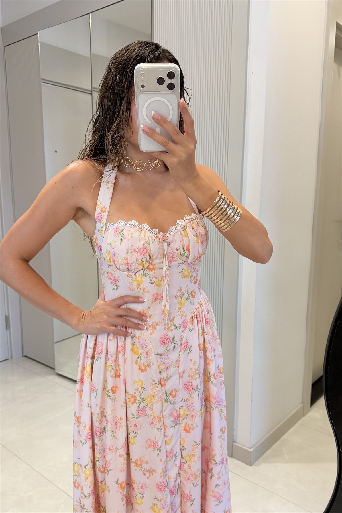 Giselle Pembe Çiçek Desenli Maxi Elbise