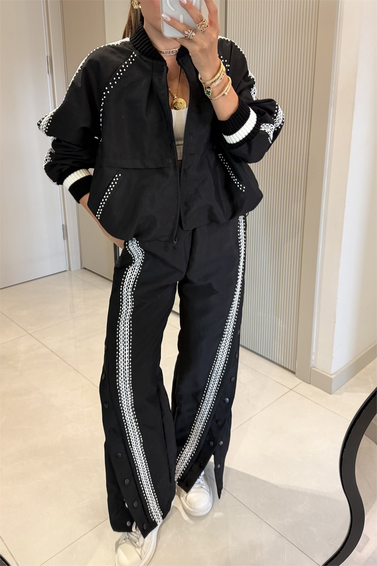 Glady Siyah Çıtçıtlı Nakış Şeritli Tasarım Takım