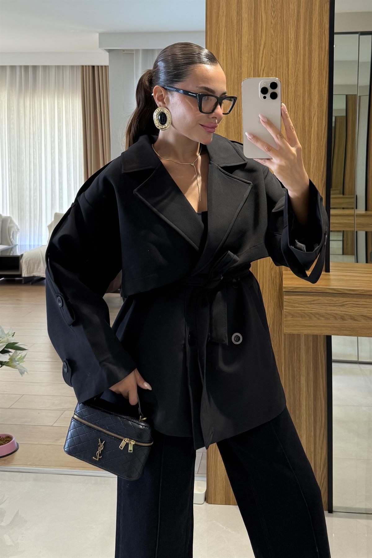 Glasy Siyah Kemerli Oversize Trenç