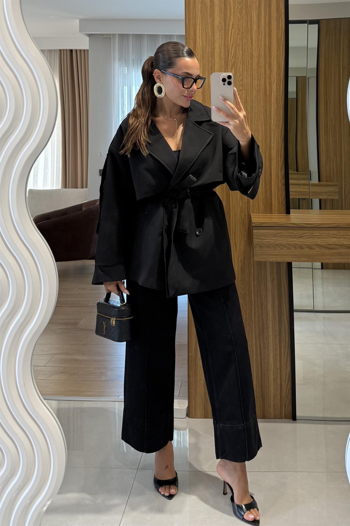 Glasy Siyah Kemerli Oversize Trenç