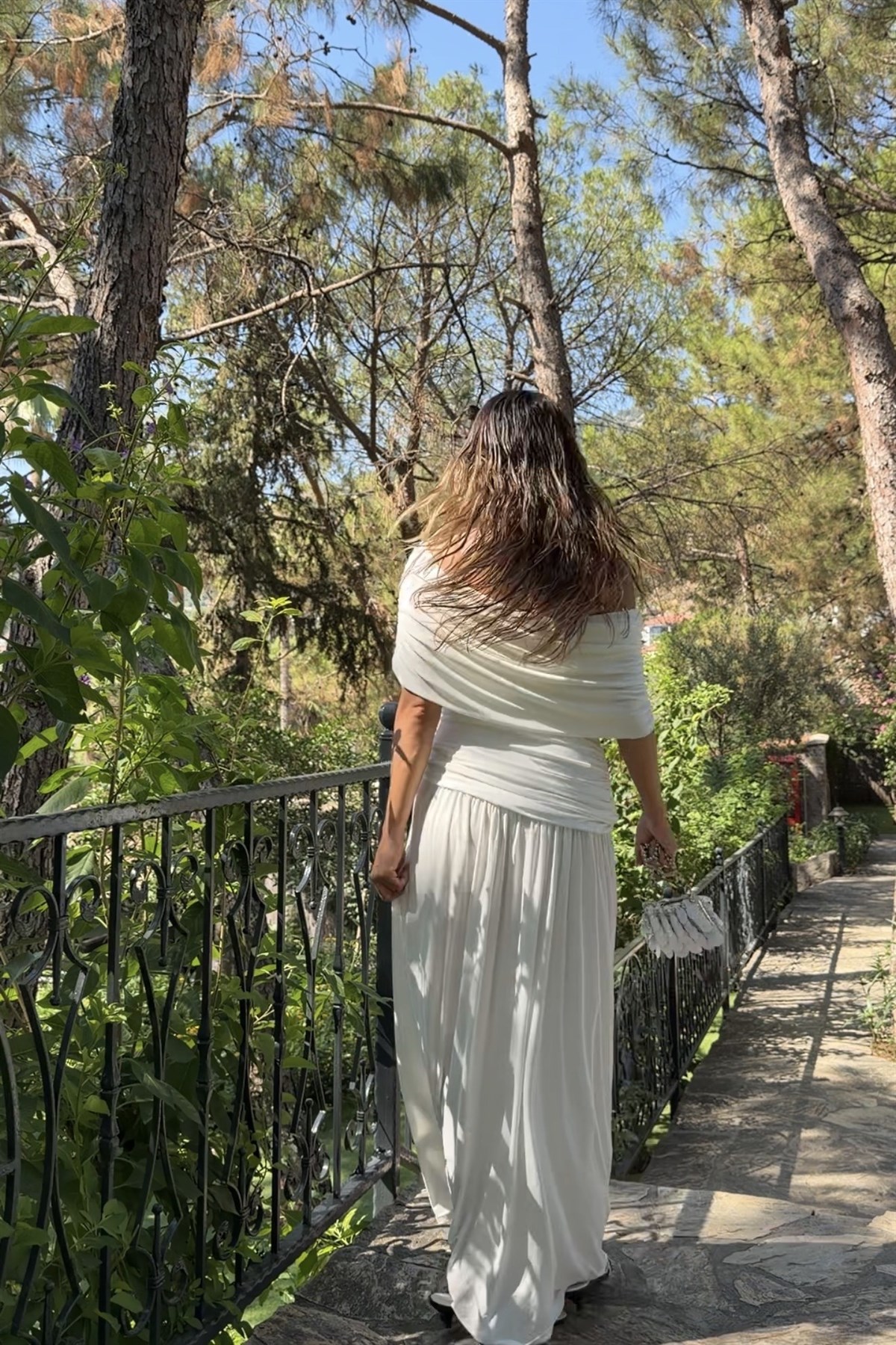 Glorinda Beyaz Drapeli Tek Omuz Elbise