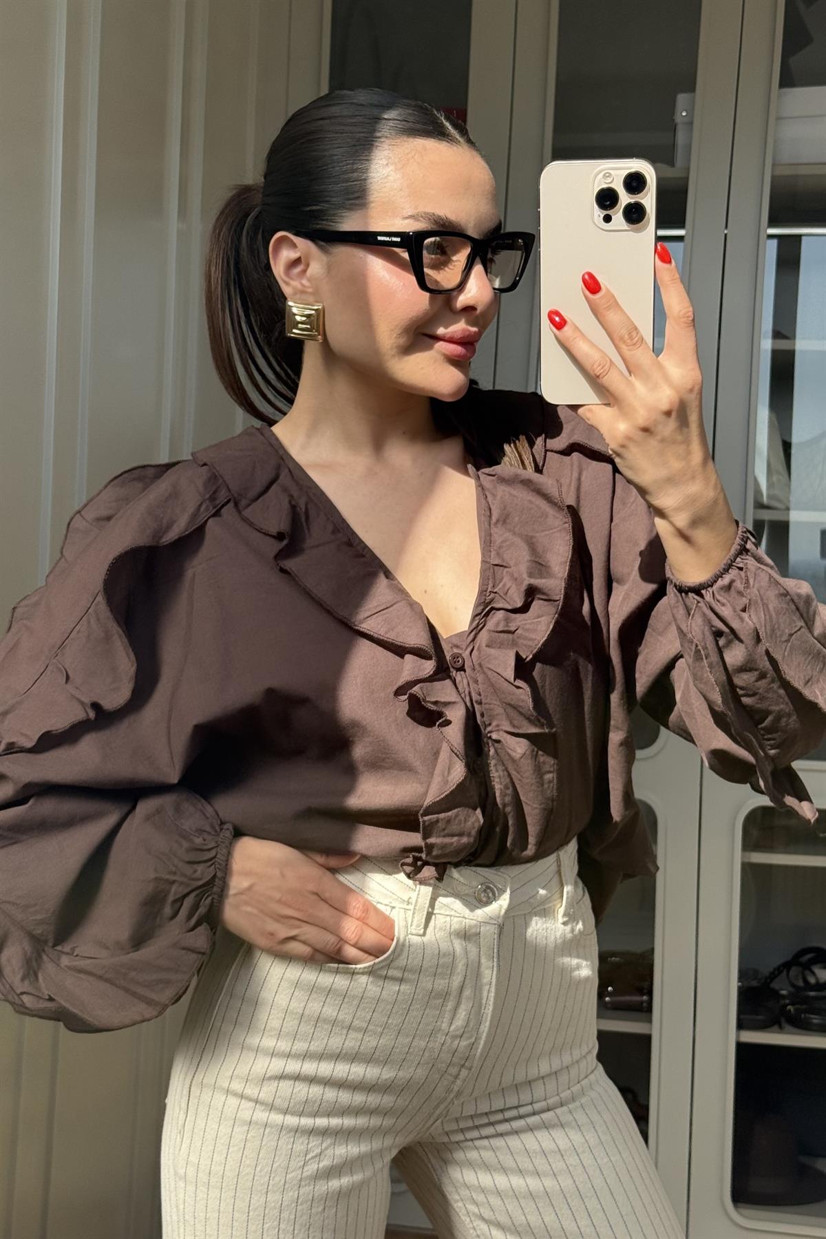 Grenada Kahve Fırfırlı Gömlek 