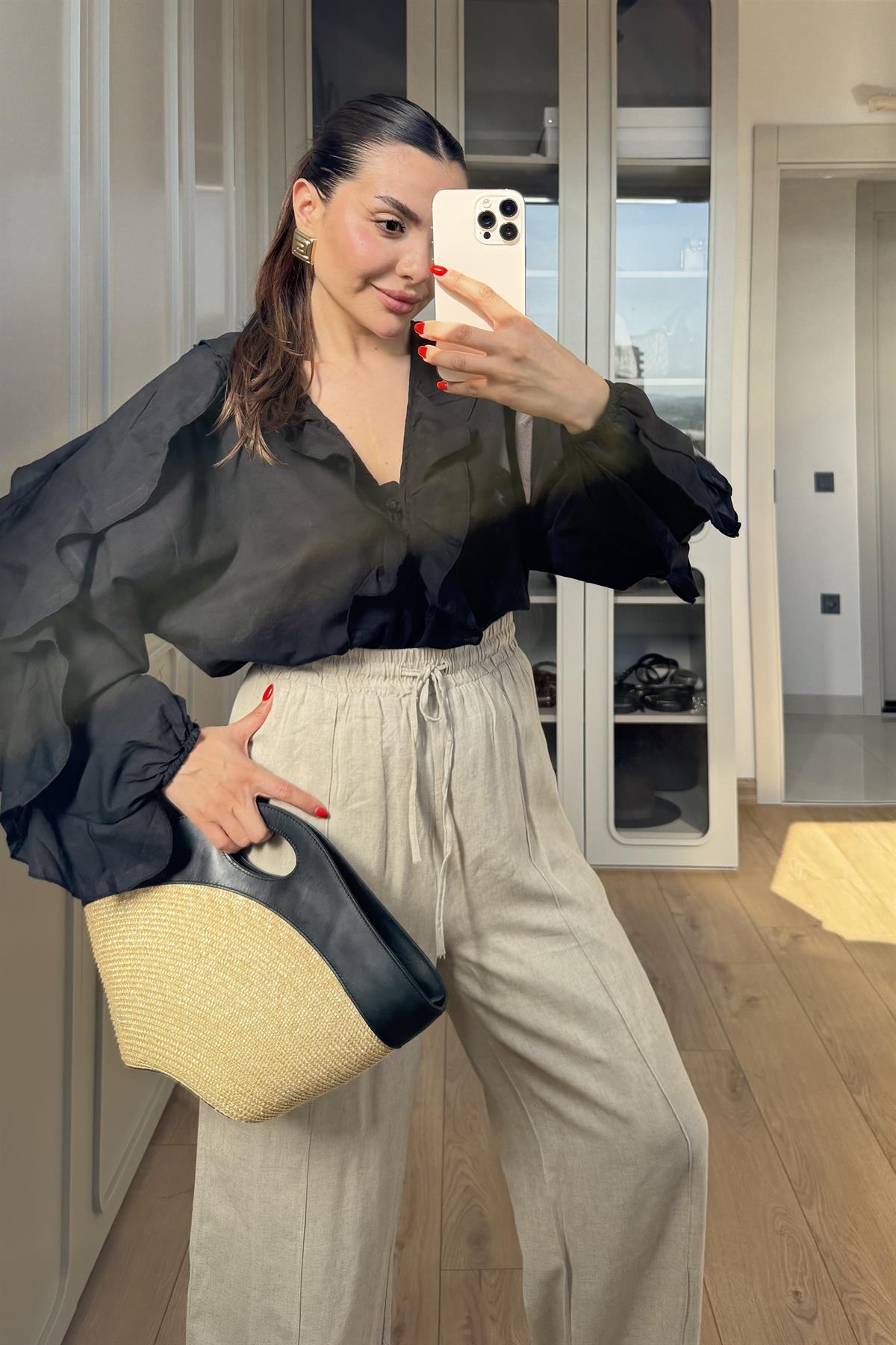 Grenada Siyah Fırfırlı Gömlek 